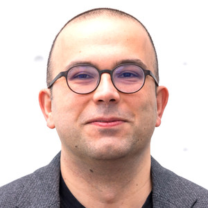 Dr. Remzi Onur Eren Dr. Remzi Onur Eren